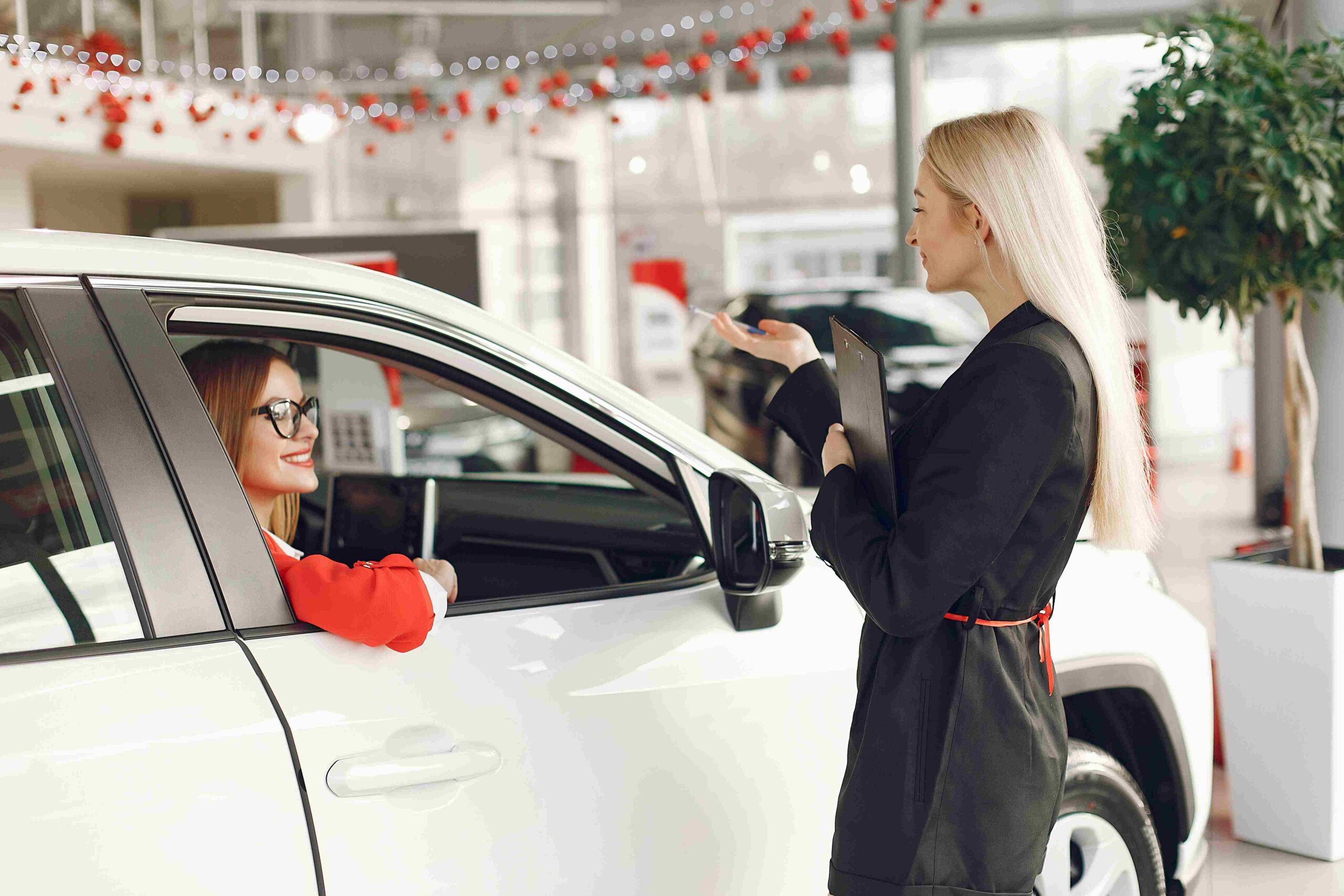 Best Time of Year to Find Cheap Car Rental Dubai Deals